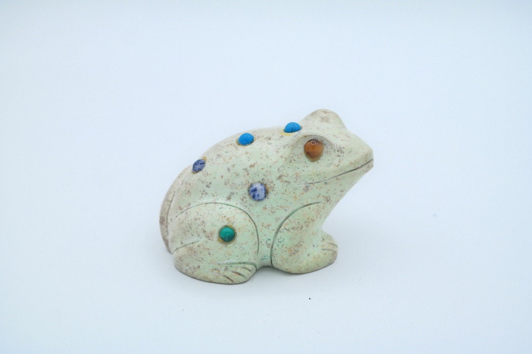 Turquoise Frog Carving