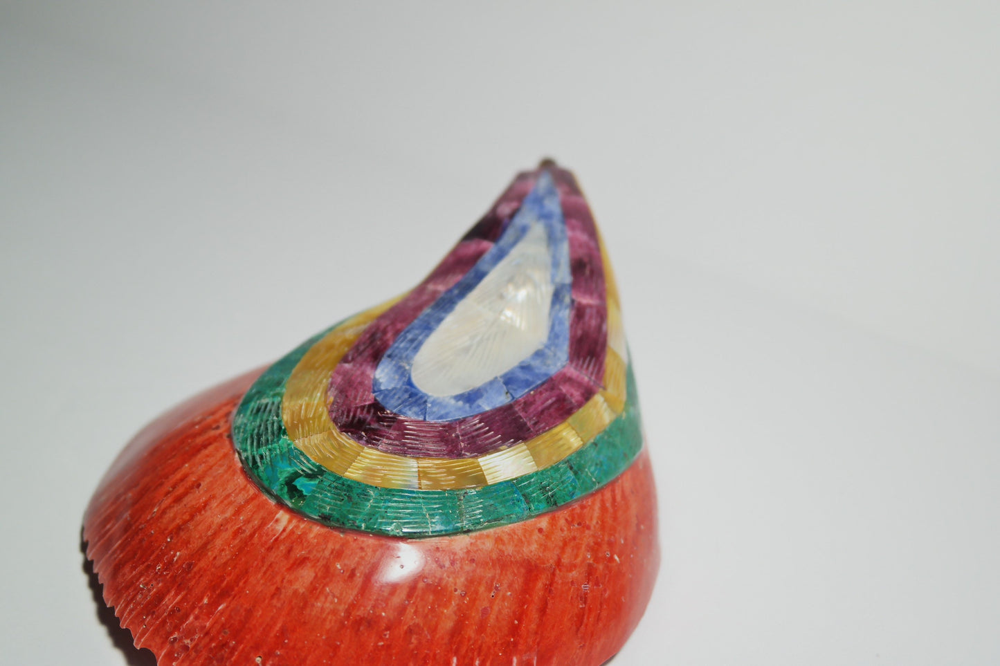Red Spiny Oyster Shell carved into an Eagle