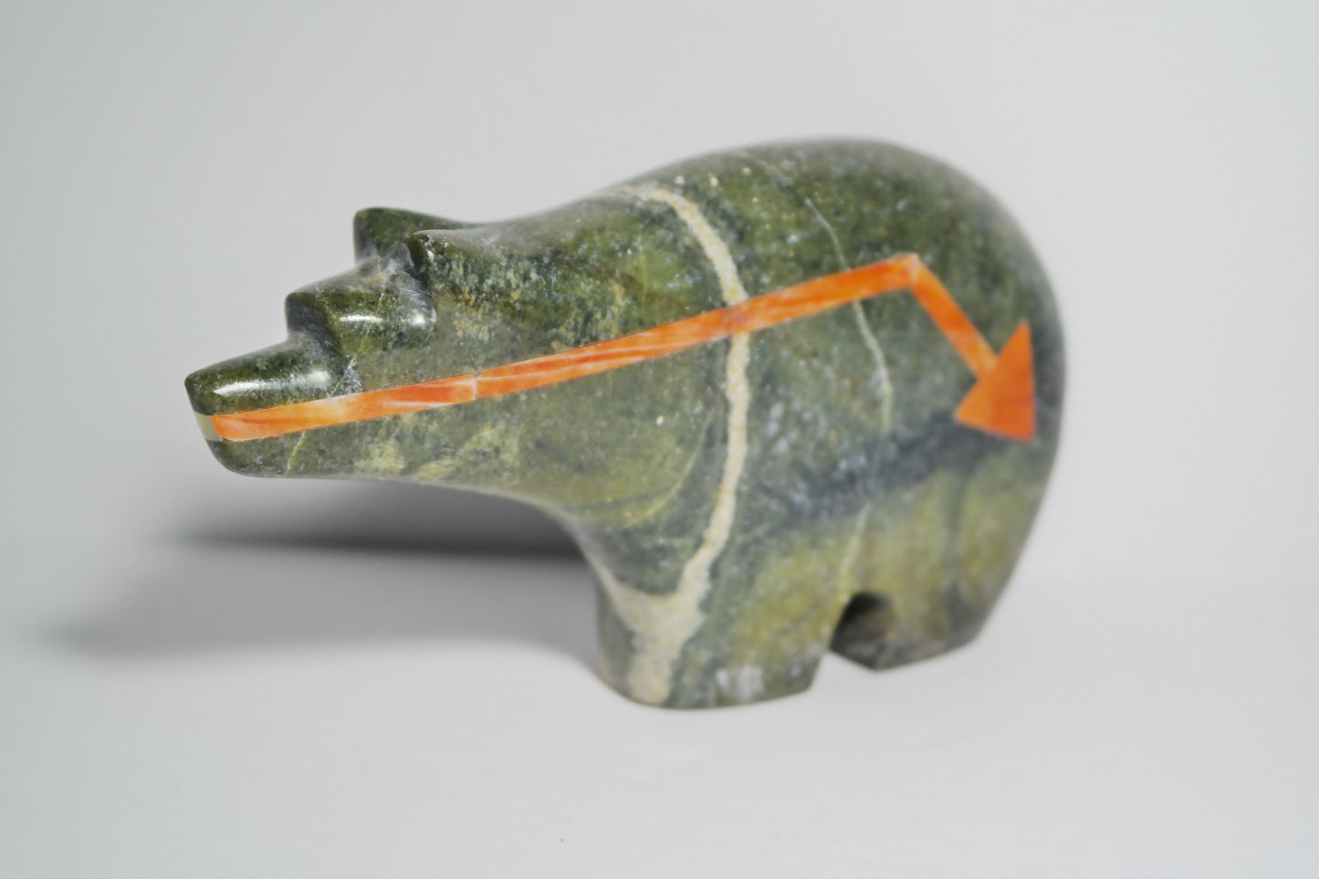 Serpentine Simple Bear Carving 2 Heartlines