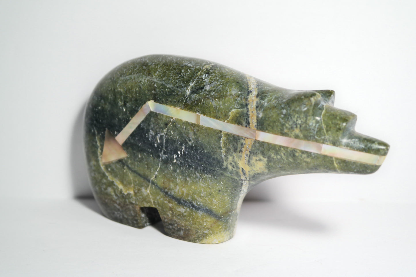 Serpentine Simple Bear Carving 2 Heartlines