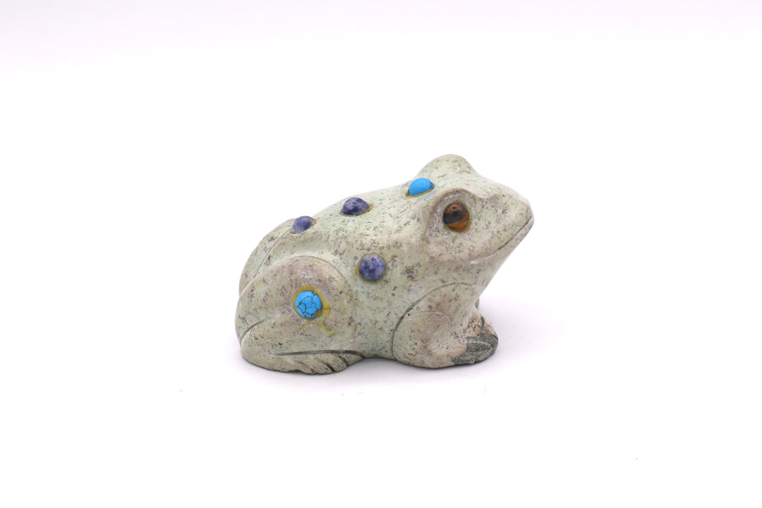 Turquoise &amp; Sodalite Spotted Frog Carving