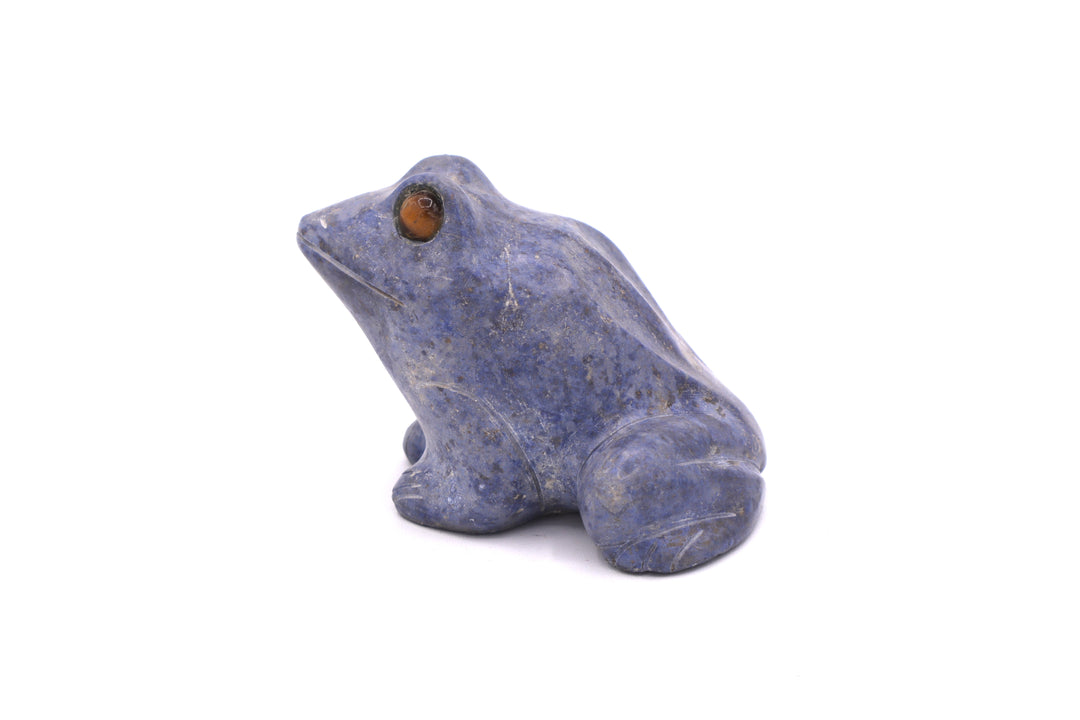 Sodalite Frog Carving