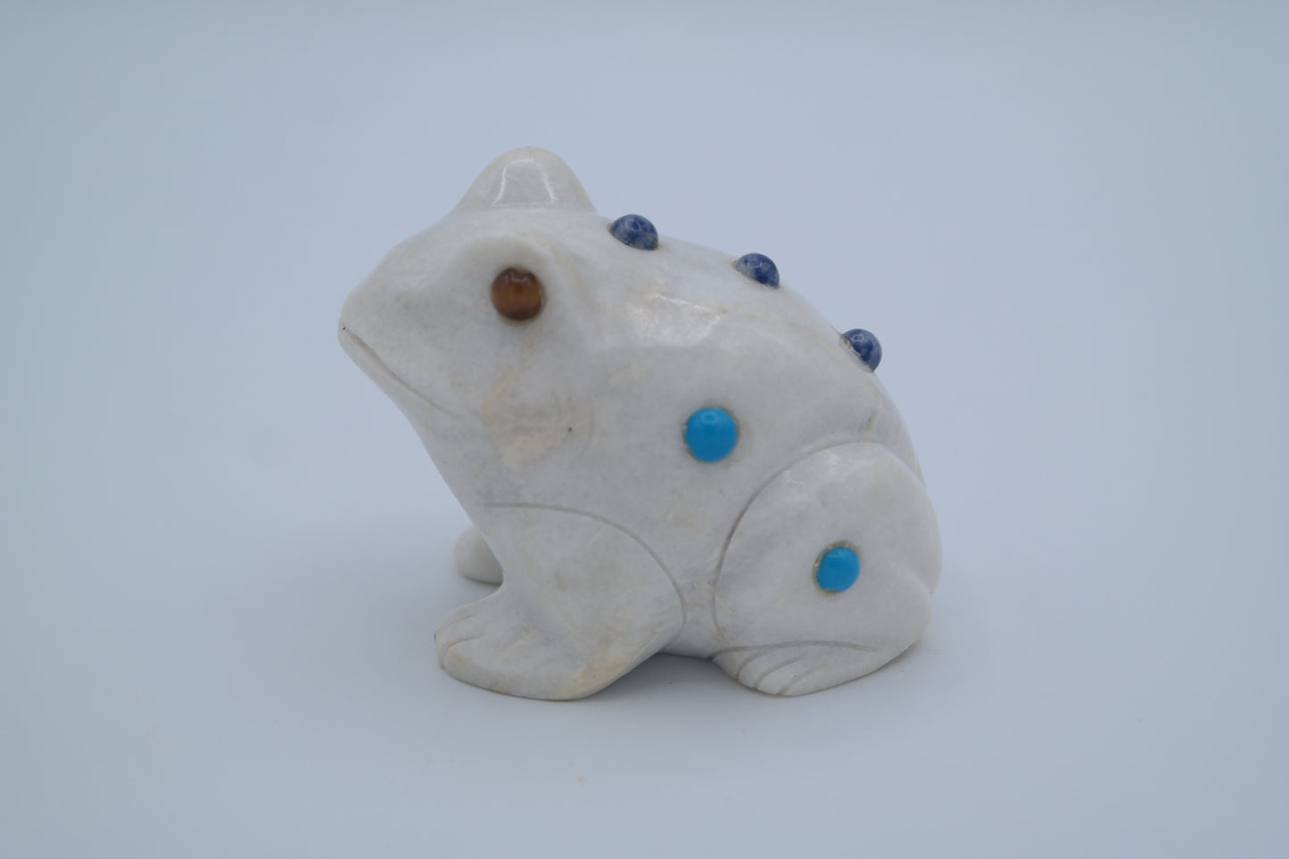 White Marble Frog Carving