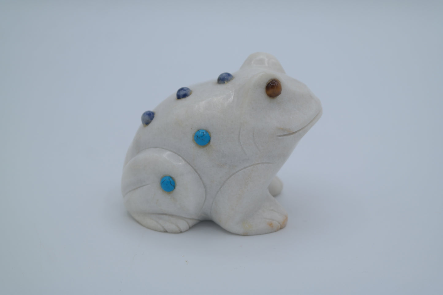 White Marble Frog Carving